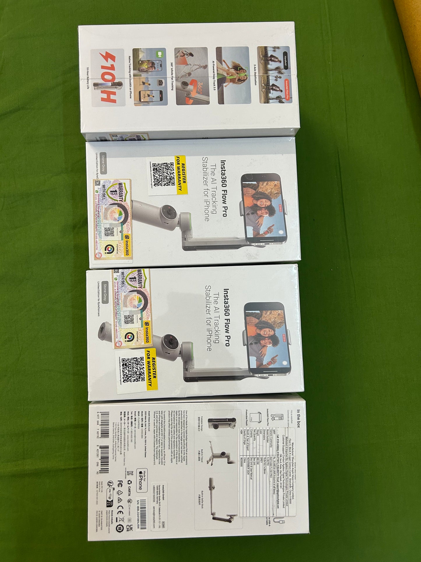 Insta360 Flow Pro Smartphone Gimbal Stabilizer (SEAL PACK)